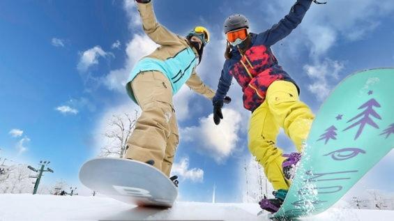 Seven Springs Woodridge 4 Bedroom Premium Condo, Sleeps 10, Deck With Mountain Views Apartment Champion