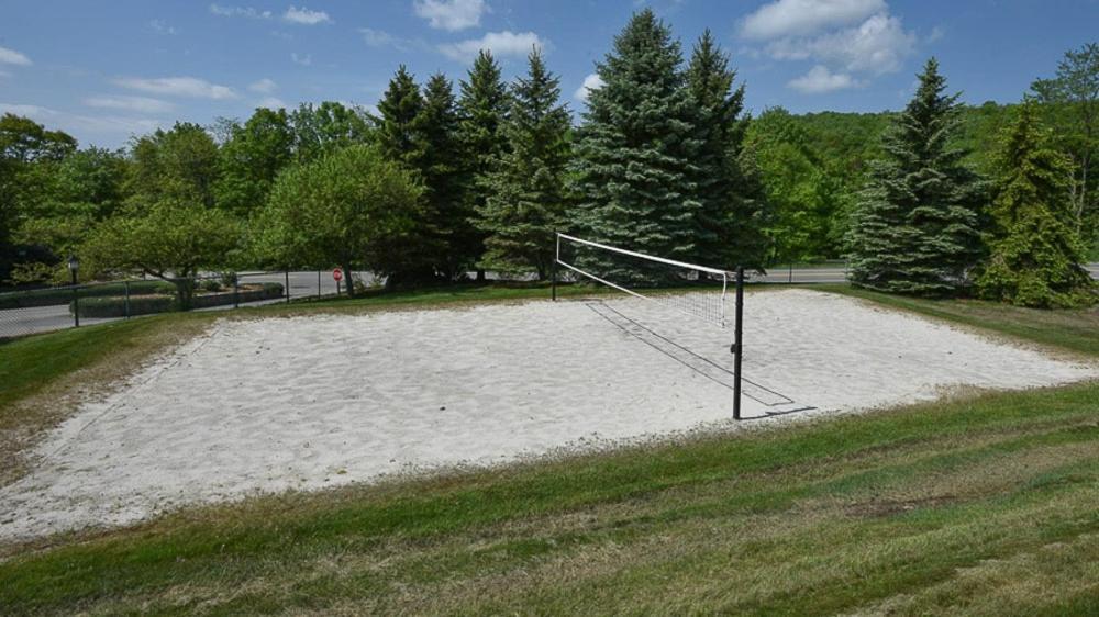 Apartment Seven Springs Woodridge 4 Bedroom Premium Condo, Sleeps 10, Deck With Mountain Views Champion