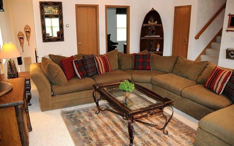 Apartment Seven Springs Woodridge 4 Bedroom Premium Condo, Sleeps 10, Deck With Mountain Views